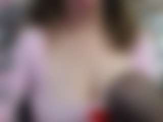 Live cam show with squirtyeleanor - Housewife on Camversity