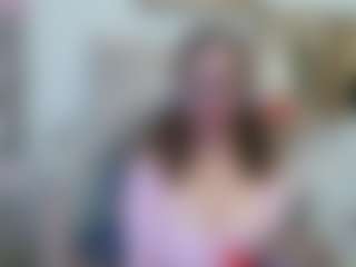 Live cam show with squirtyeleanor - Housewife on Adult Interactions