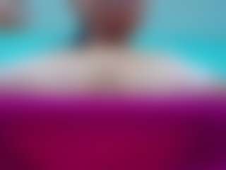 Live cam show with Adorable Cristina - Robe on iamadamtest123.com
