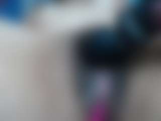 Live cam show with elianaroy - Blonde Hair on Camming Site