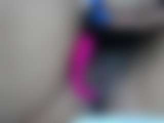elianaroy's Live Sex Cam Show
