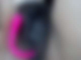 elianaroy's Live Sex Cam Show