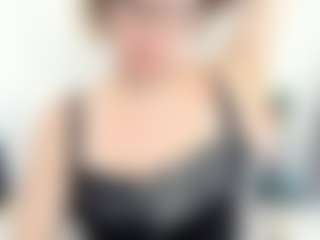 Live cam show with bonniehot - Upskirt on TottyGirls