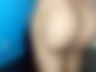 Live cam show with SashaNewYork - Dominican on Lustler