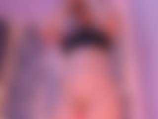 Live cam show with Kateryn Cifuentes - Bedroom on StripNow