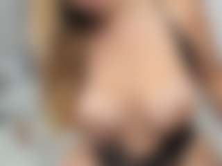 clarette's Live Sex Cam Show