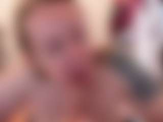 Live cam show with kisicaxx - Slave on xxxlivecams.org