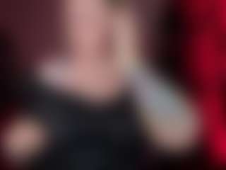Live cam show with kisicaxx - Slave on CamwithHer