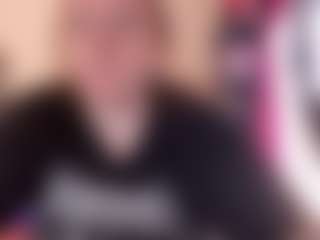 Live cam show with kisicaxx - Legs on Soda Cam