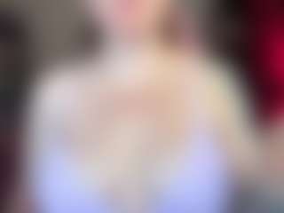 Live cam show with kisicaxx - Glasses on UwU Esports
