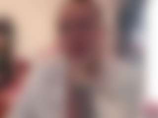 Live cam show with kisicaxx - Bush on Camsoda