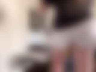 Live cam show with kisicaxx - Highheels on 1on1-livenow