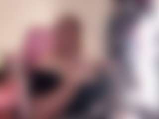 Live cam show with kisicaxx - Latex on infinitiblacc.com
