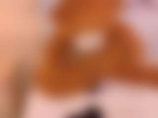 Live cam show with Emiily_Lovex - Flexible on AdultVida.com