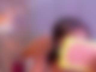 Live cam show with Emiily_Lovex - Flexible on Uber Horny