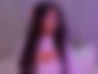 Live cam show with Emiily_Lovex - Ebony on Camsoda | colombia