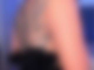 Live cam show with lilithrosee - Fingering on Camsoda