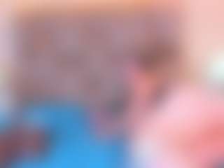 Live cam show with Mia Hot - Bedroom Curvy on Camming Site