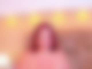 Live cam show with Mia Hot - Red Hair on Camsoda