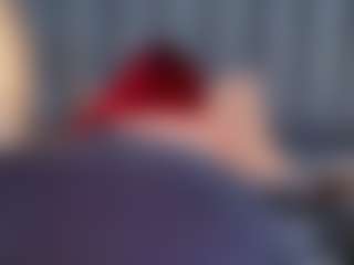 Live-camshow met Mia Hot - Spank Red Hair op Camsoda