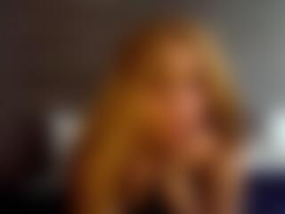 Briiiluv5's Live Sex Cam Show