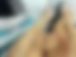Live cam show with alizehorny - Athletic on CamSodaAdn