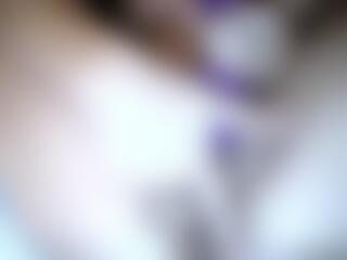 Live cam show with Nicci Taylor - Landingstrip on Soda Cam