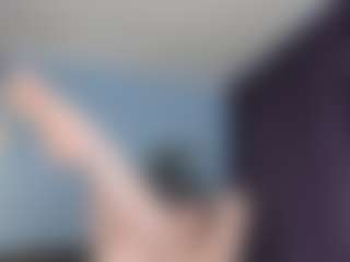 Live cam show with kellycarolina - Nude on Milf Play