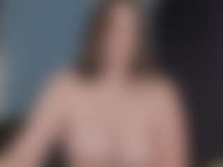 Live cam show with kellycarolina - Normal on Dare Cams