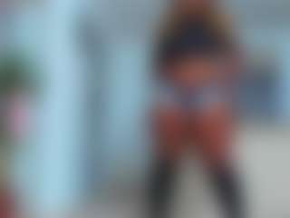 Live cam show with Naomi King - Spank Black on luckytryst.com