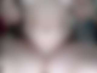 Live cam show with vickysexyx - Blue Eyes on camtv