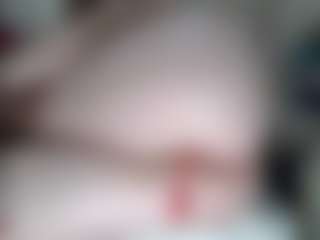 Live cam show with vickysexyx - Grey Eyes on Milfs Live