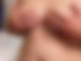 bushe1's Live Sex Cam Show