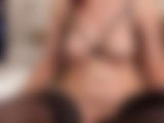 bushe1 MILF webcam performer live streaming