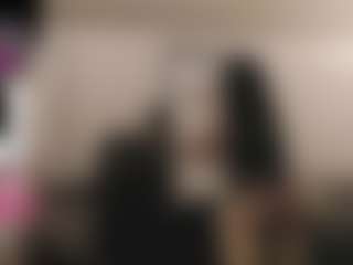 Live cam show with Sheyla Goddess - Skinny on TastyBlacksLive