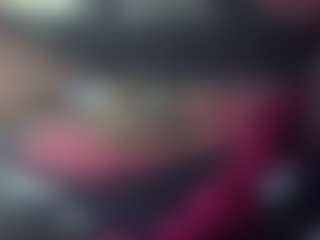 Show de cam en vivo con CustomerService - Blue Eyes en Camsoda