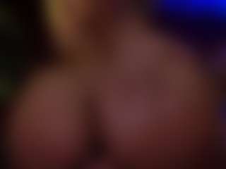 heidicox's Live Sex Cam Show