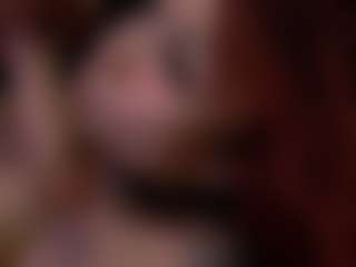 Live cam show with heidicox - Athletic Brown Eyes on https://playwithruby.com