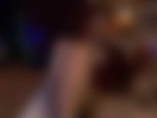 Live cam show with heidicox - Tease MILF on CamwithHer