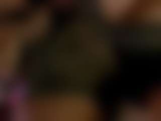 Live cam show with heidicox - Interactive on livesexfox.com
