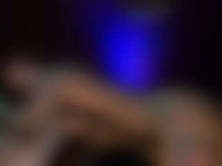 Live cam show with heidicox - Leather on CamClone