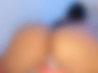 Live cam show with NinaPetite - Teen (18+) on anonymated.com