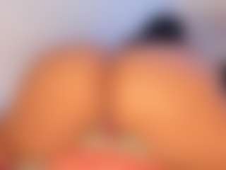 Live cam show with NinaPetite - Toys on eurowanks.com