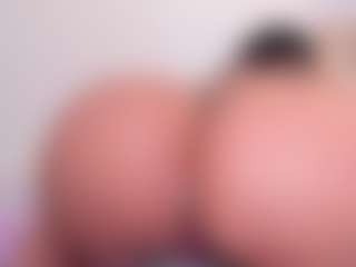 Live cam show with NinaPetite - College Teen (18+) on Sweet Sext