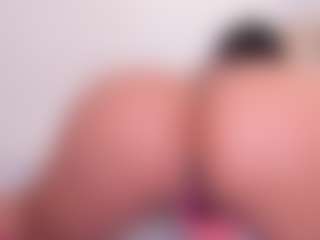 Live cam show with NinaPetite - BBW College on dropp.cam
