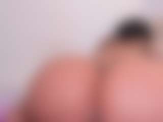Live cam show with NinaPetite - Anal Curvy on SinfulBabes
