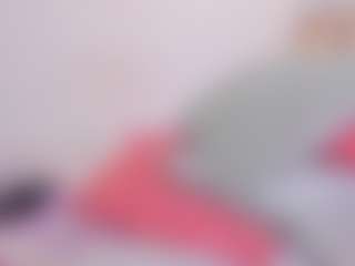 Live cam show with NinaPetite - Squirt MILF on dropp.cam
