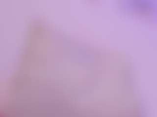 Live cam show with NinaPetite - Lush MILF on madthumbs