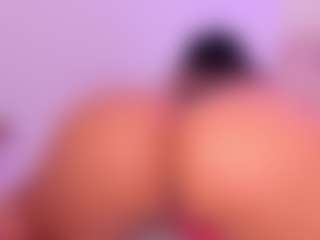 Live cam show with NinaPetite - Squirt MILF on CSO-WL
