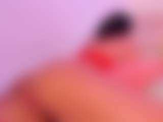 Live cam show with NinaPetite - Squirt MILF on Camsoda